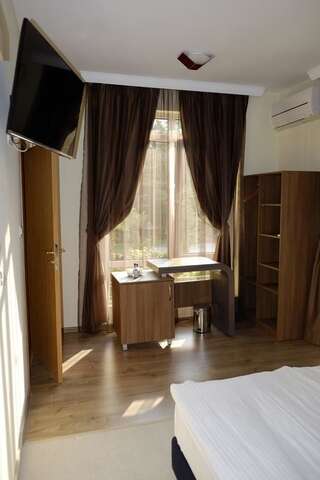 Отель Hotel Duchess Варна Двухместный номер Делюкс с 1 кроватью или 2 отдельными кроватями-2